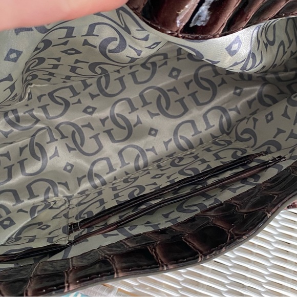 Brown Patent Guess Bag and Wallet Set - Picture 15 of 17
